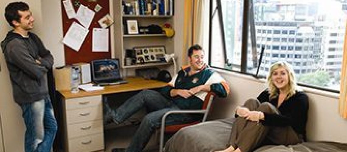 Du-hoc-my-loi-ich-cua-viec-song-trong-ki-tuc-xa-cho-sinh-vien-nam-nhat-3